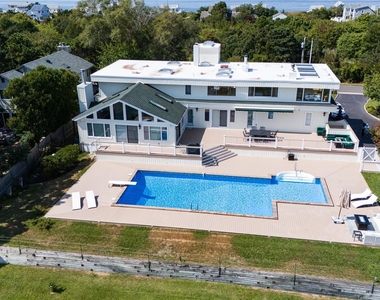 1205 Lake Drive - Photo Thumbnail 26