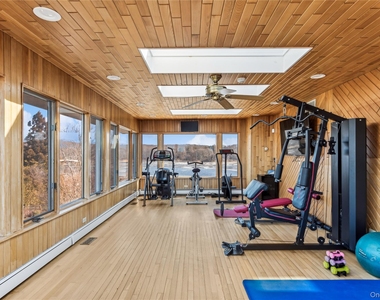 1205 Lake Drive - Photo Thumbnail 16