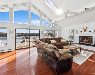 1205 Lake Drive - Photo Thumbnail 9