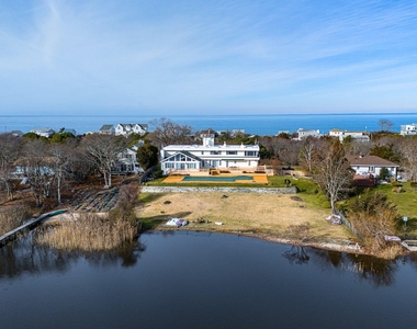 1205 Lake Drive - Photo Thumbnail 29