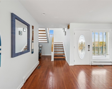 1205 Lake Drive - Photo Thumbnail 3