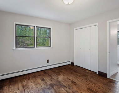 689 S Mountain Road - Photo Thumbnail 15