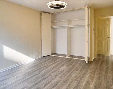 136-35 Maple Avenue - Photo Thumbnail 5