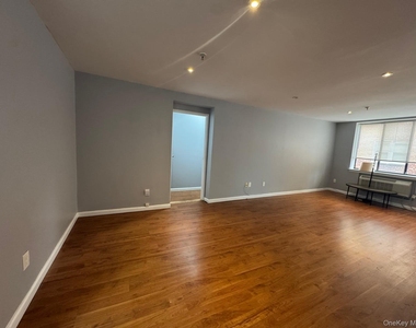 10 Canterbury Road - Photo Thumbnail 21