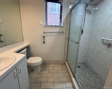 10 Canterbury Road - Photo Thumbnail 18