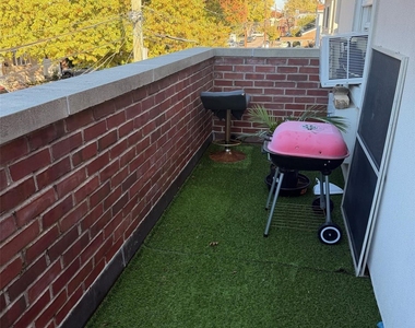 75-27 164th Street - Photo Thumbnail 5
