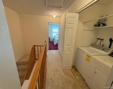 21 Sandy Hill Road - Photo Thumbnail 5