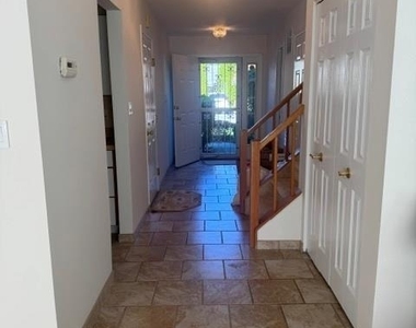 21 Sandy Hill Road - Photo Thumbnail 2