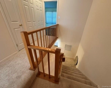 21 Sandy Hill Road - Photo Thumbnail 6
