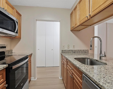 25 Rockledge Avenue - Photo Thumbnail 9