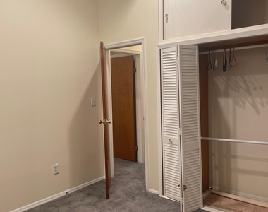 201 Butler Boulevard - Photo Thumbnail 5