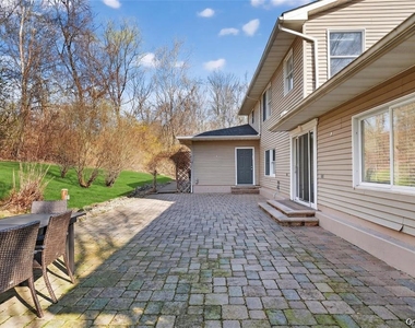 155 Roselawn Road - Photo Thumbnail 30