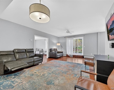 155 Roselawn Road - Photo Thumbnail 13