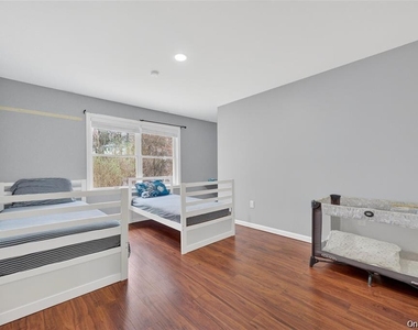 155 Roselawn Road - Photo Thumbnail 25