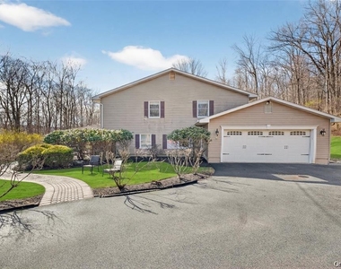 155 Roselawn Road - Photo Thumbnail 2