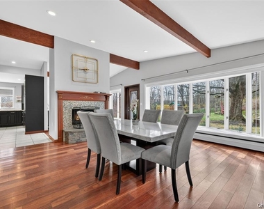 155 Roselawn Road - Photo Thumbnail 12