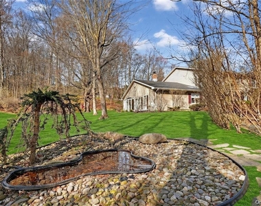155 Roselawn Road - Photo Thumbnail 34