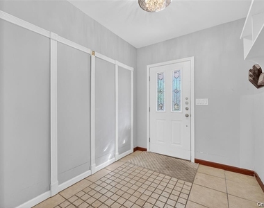 155 Roselawn Road - Photo Thumbnail 4