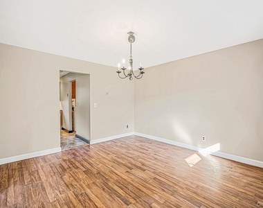 4 Inwood Road - Photo Thumbnail 9