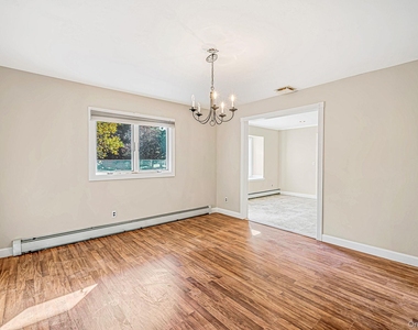 4 Inwood Road - Photo Thumbnail 10