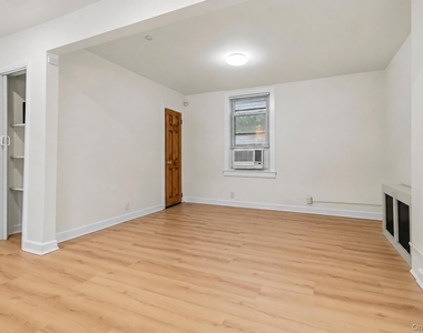 157 N Washington Street - Photo Thumbnail 8