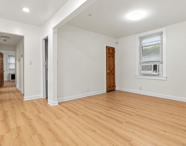 157 N Washington Street - Photo Thumbnail 5