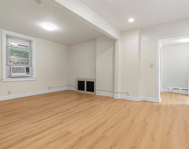 157 N Washington Street - Photo Thumbnail 6