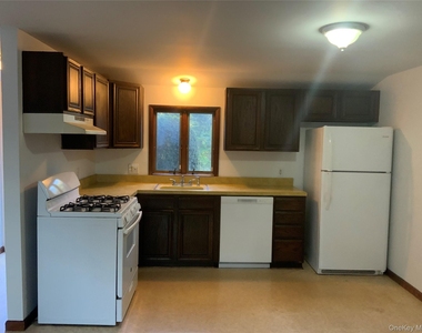 14 School Street - Photo Thumbnail 7