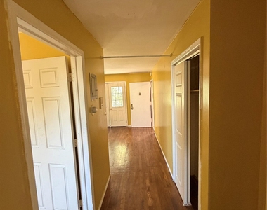 93-20 197th Street - Photo Thumbnail 4