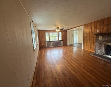 1290 Lakes Road - Photo Thumbnail 10
