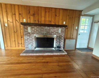 1290 Lakes Road - Photo Thumbnail 13