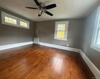 1290 Lakes Road - Photo Thumbnail 14
