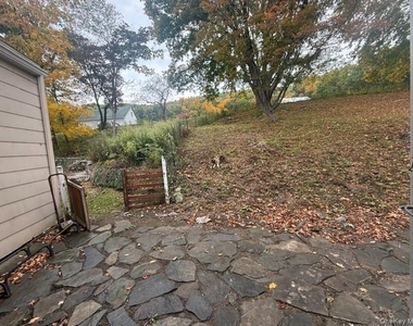 1290 Lakes Road - Photo Thumbnail 22