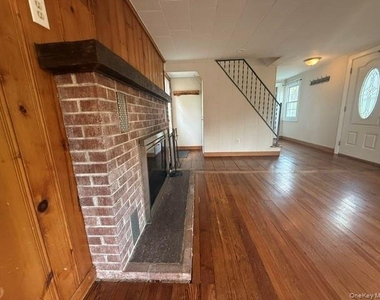1290 Lakes Road - Photo Thumbnail 12
