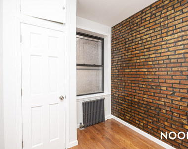 1806 George St 11385 - Photo Thumbnail 6