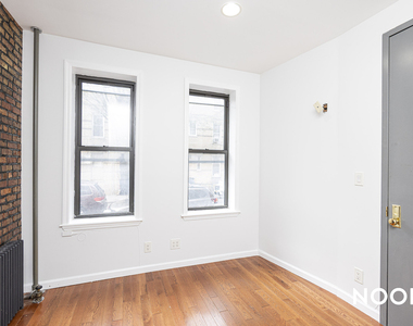 1806 George St 11385 - Photo Thumbnail 14