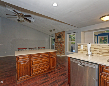 638 Top Ridge Drive - Photo Thumbnail 11