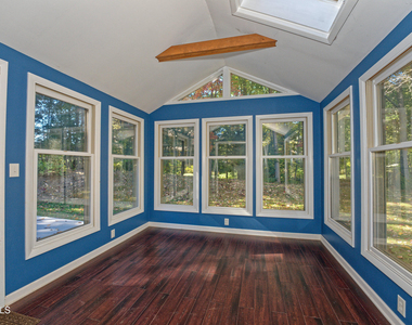 638 Top Ridge Drive - Photo Thumbnail 13