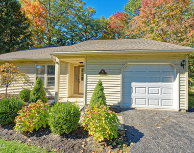638 Top Ridge Drive - Photo Thumbnail 2