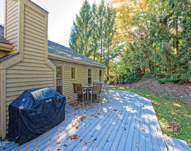 638 Top Ridge Drive - Photo Thumbnail 26