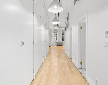 91 Franklin Street - Photo Thumbnail 6