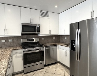 270 Park Avenue S - Photo Thumbnail 2