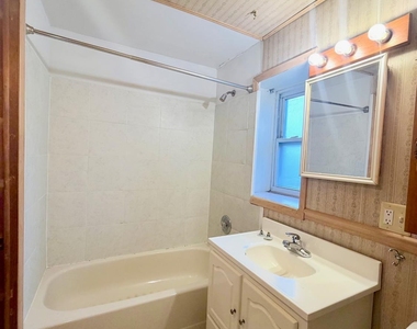 131 William Street - Photo Thumbnail 15
