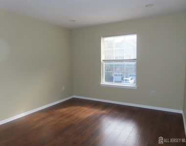 107 Amy Drive - Photo Thumbnail 31