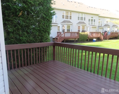 107 Amy Drive - Photo Thumbnail 11