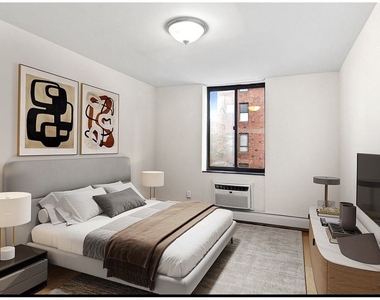 4 W 104th Street - Photo Thumbnail 3