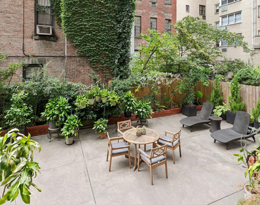 110 E 36th Street - Photo Thumbnail 6