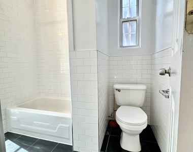 194 Bedford Avenue - Photo Thumbnail 12