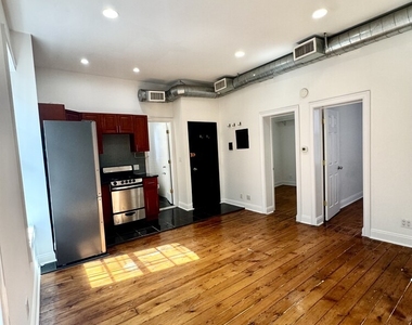 194 Bedford Avenue - Photo Thumbnail 8
