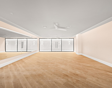 41-15 24th St 11101 - Photo Thumbnail 12